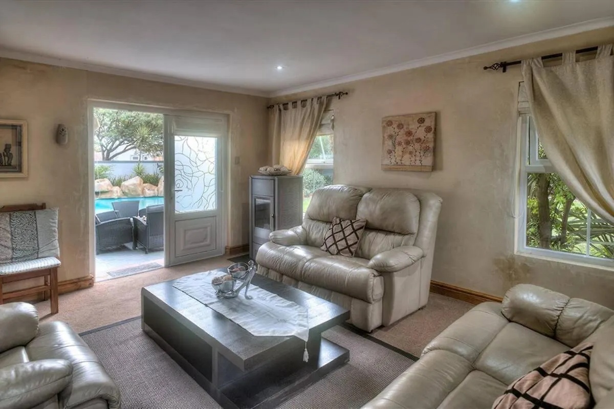 Tuscan Villa Felice Near West Coast ケープタウン 0*,