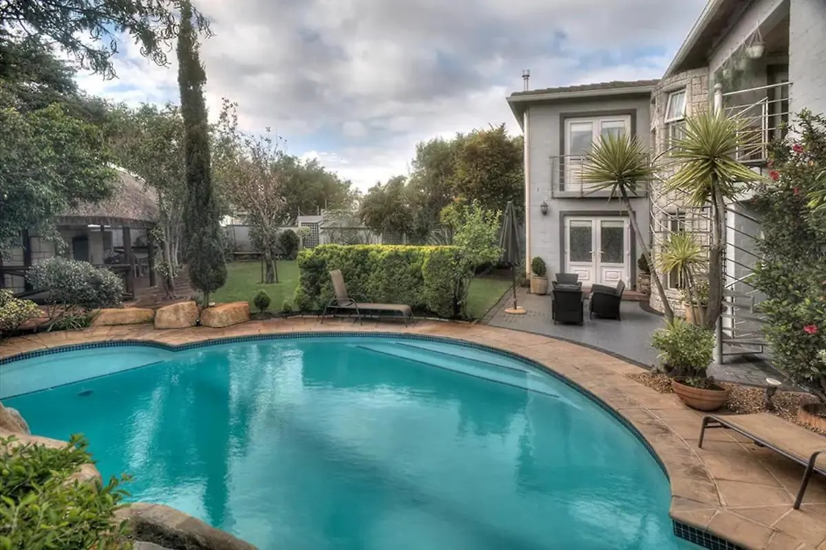 Tuscan Villa Felice Near West Coast ケープタウン