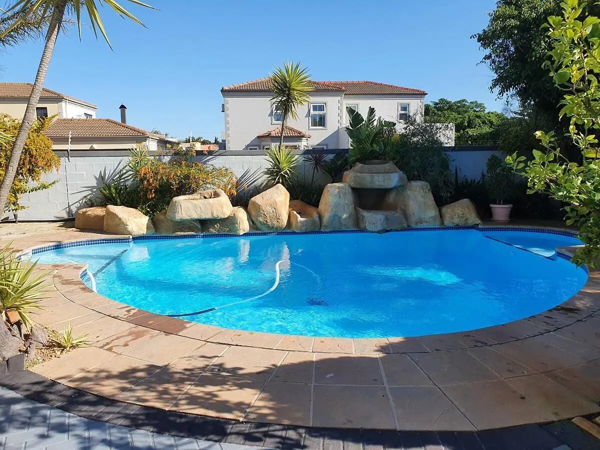 Tuscan Villa Felice Near West Coast ケープタウン 南アフリカ