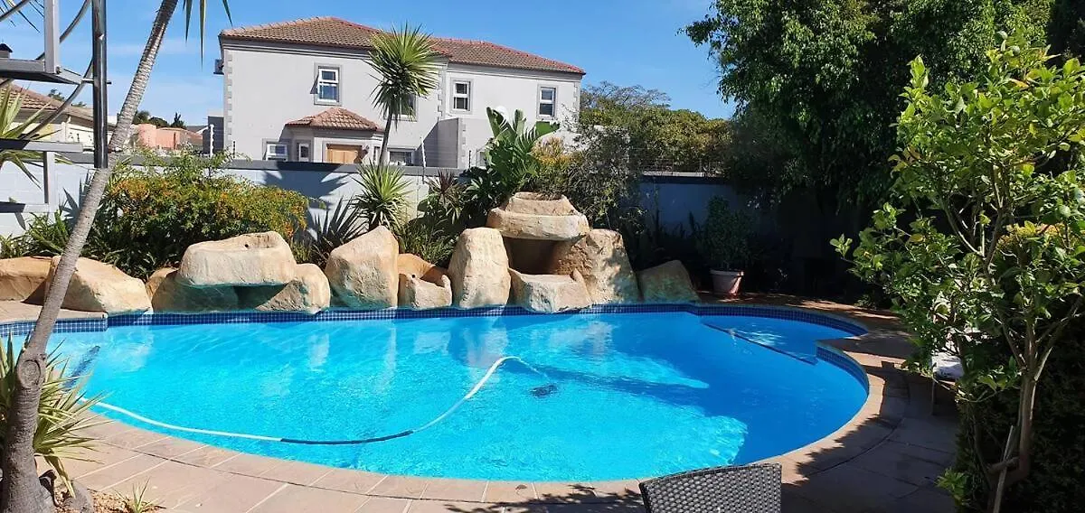 Tuscan Villa Felice Near West Coast ケープタウン